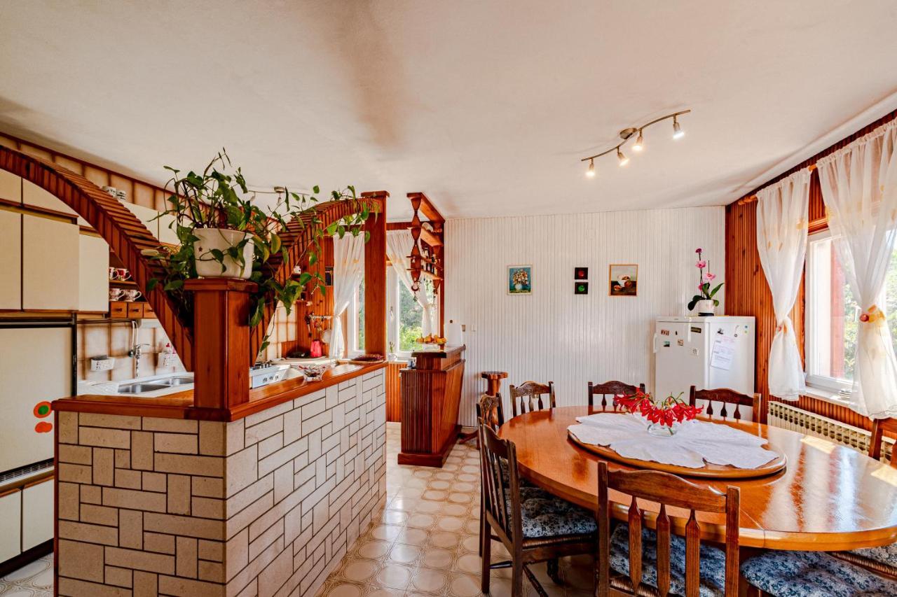 Apartments Mak Račišće Εξωτερικό φωτογραφία