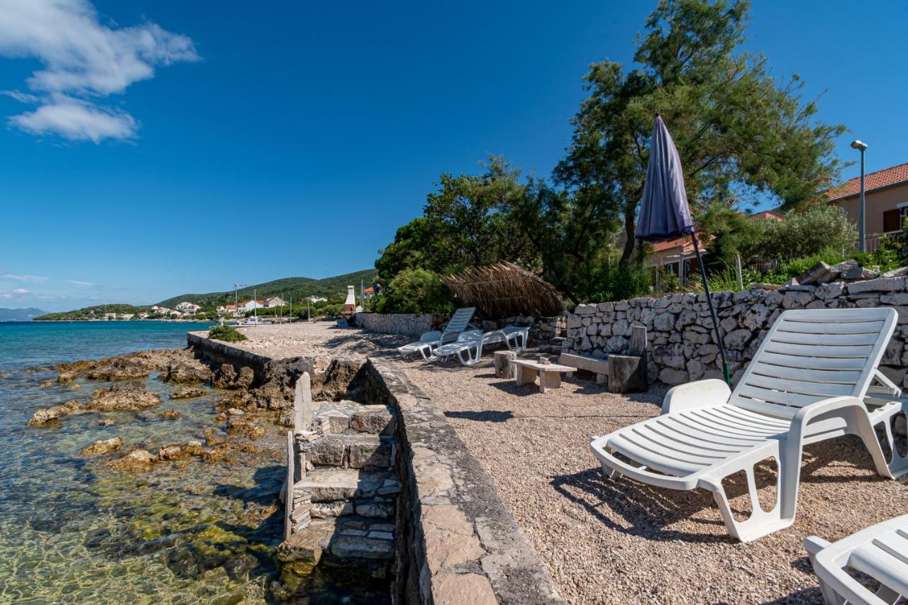 Apartments Mak Račišće Εξωτερικό φωτογραφία