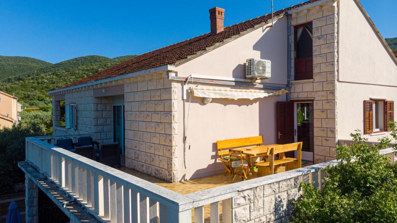 Apartments Mak Račišće Εξωτερικό φωτογραφία
