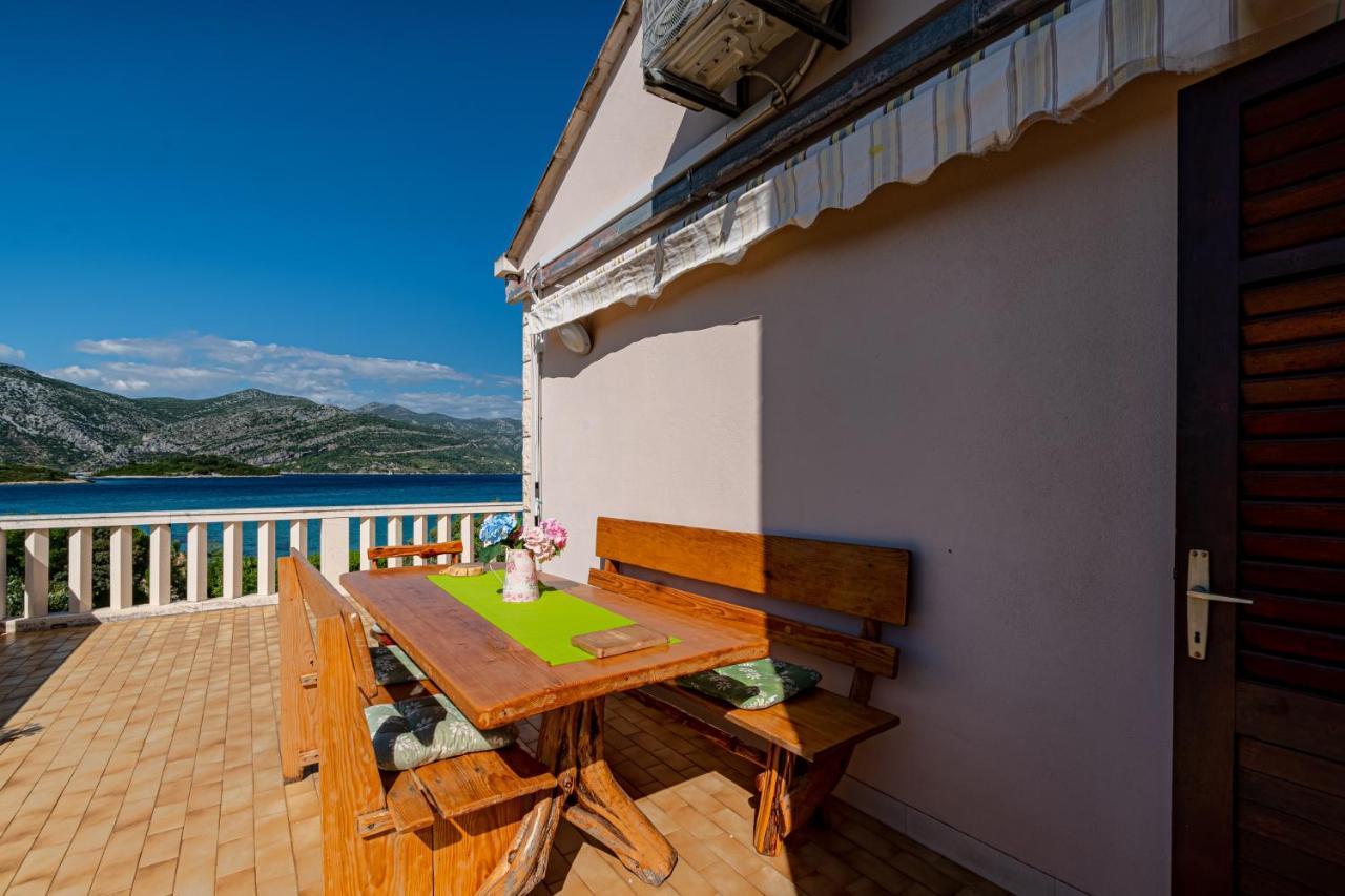 Apartments Mak Račišće Εξωτερικό φωτογραφία