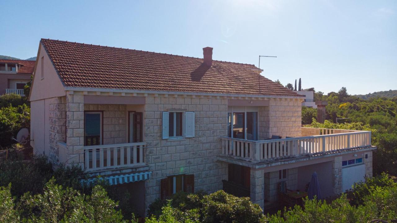 Apartments Mak Račišće Εξωτερικό φωτογραφία
