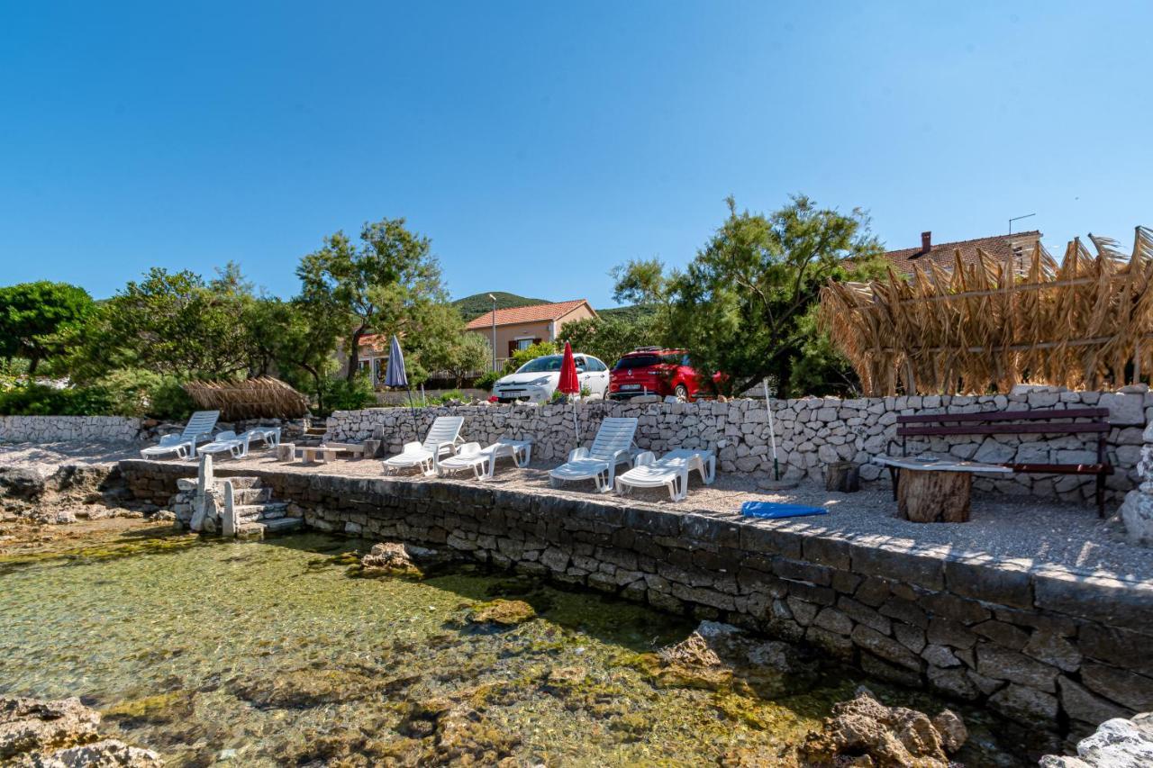 Apartments Mak Račišće Εξωτερικό φωτογραφία