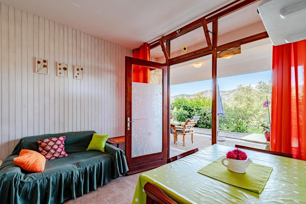 Apartments Mak Račišće Εξωτερικό φωτογραφία