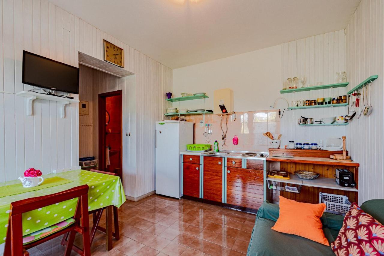 Apartments Mak Račišće Εξωτερικό φωτογραφία