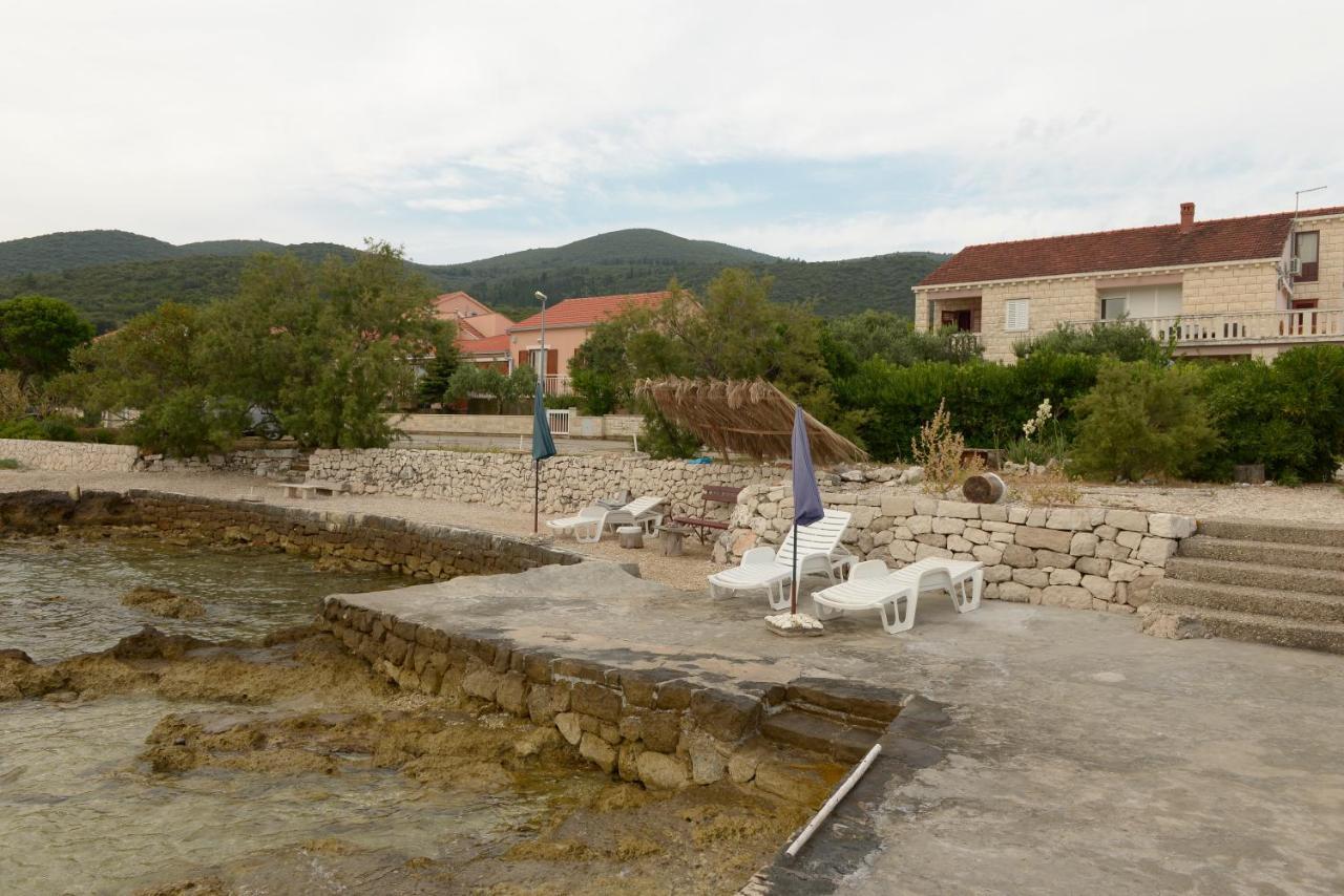 Apartments Mak Račišće Εξωτερικό φωτογραφία