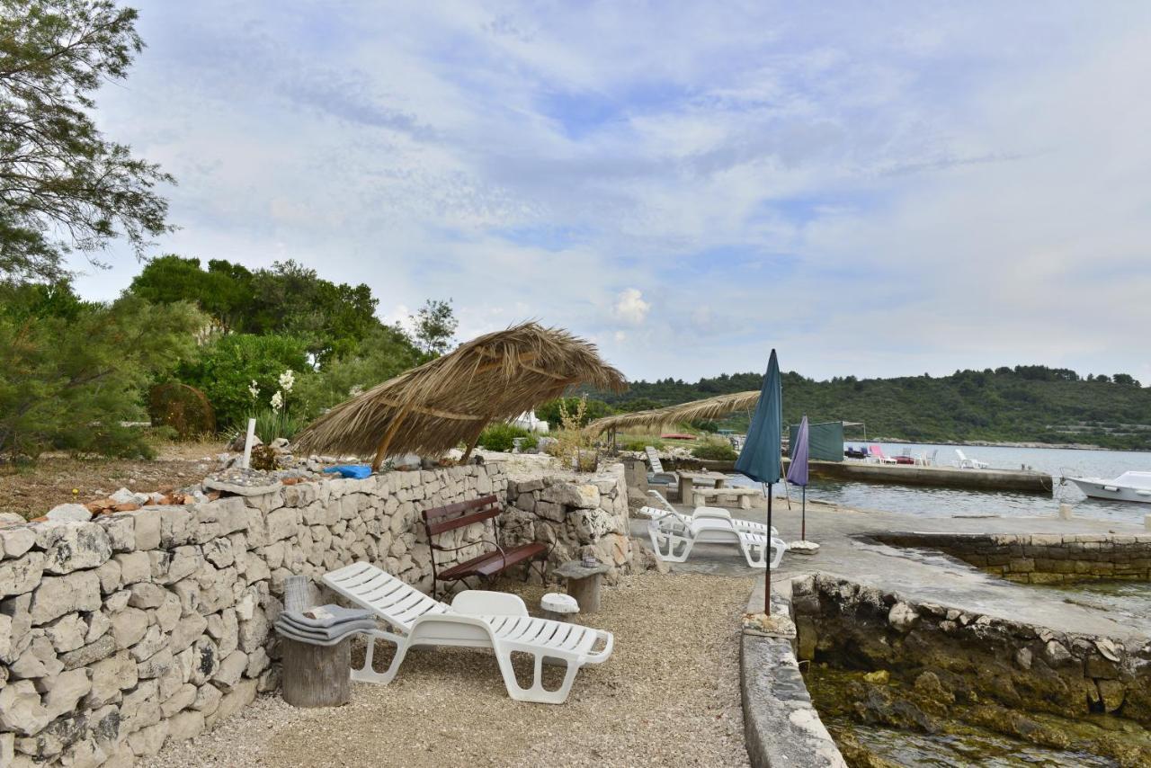 Apartments Mak Račišće Εξωτερικό φωτογραφία